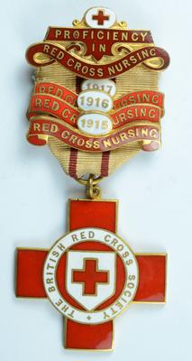 Proficiency in Red Cross Nursing badge with three bars 1915-1917