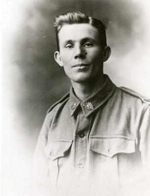 Austrailian Trroper Gordon Edwards; IN4415