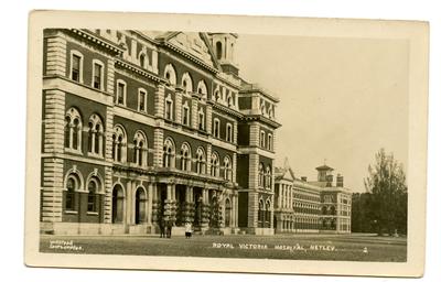 Postcard featuring an external view of the Royal Victoria Hospital Netley, Hampshire
