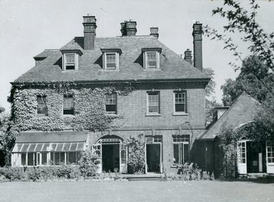 Photograph of Edwinstowe Old People's Home, Cambridge; RCB/2/39/6/28